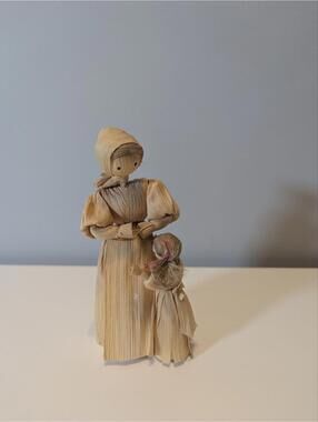 Vintage Handmade Corn Husk Doll Mother and Child Folk Art